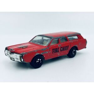 Yatming 1015 Ford LTD Station Wagon Red Fire Chief 1/64 Scale Diecast